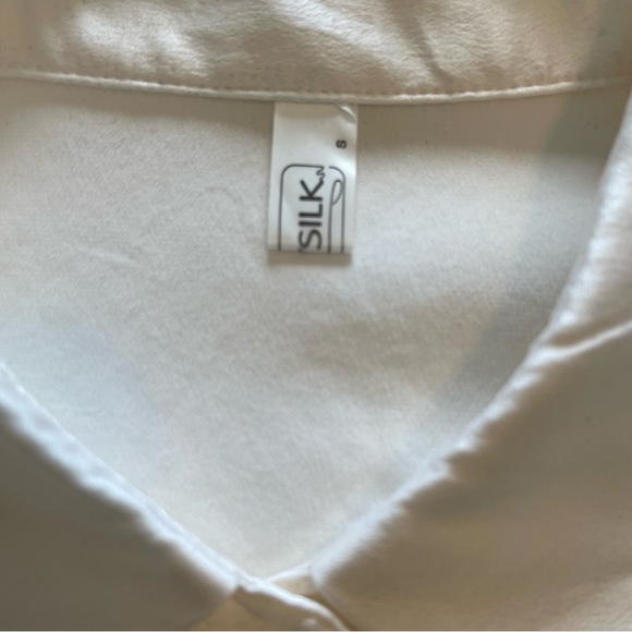 Lily Silk Basic Concealed Placket Women Silk Shirt - Picture 5 of 10